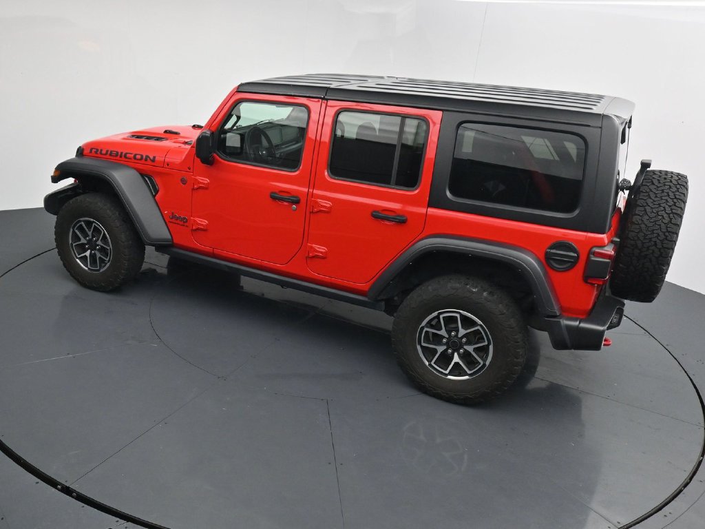 Used 2024 Jeep Wrangler Unlimited Rubicon AWD/4WD image 32