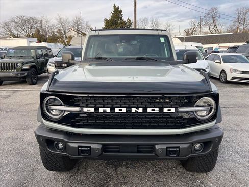 Used 2023 Ford Bronco Wildtrak image 2