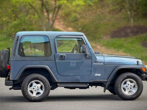 Used 2001 Jeep Wrangler SE AWD/4WD image 3