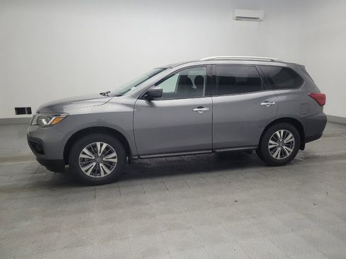 Used 2020 Nissan Pathfinder S AWD/4WD image 2