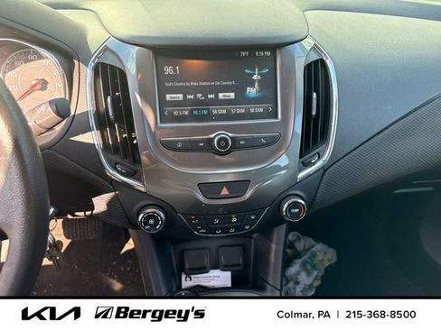 Used 2016 Chevrolet Cruze LT FWD image 10