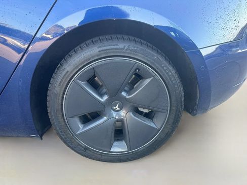 Used 2022 Tesla Model 3 Standard Range RWD image 29