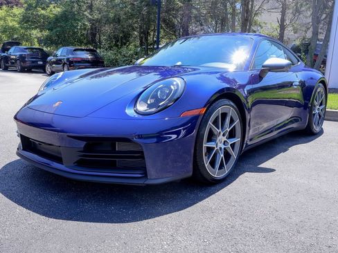 Certified 2025 Porsche 911 Carrera T RWD image 1