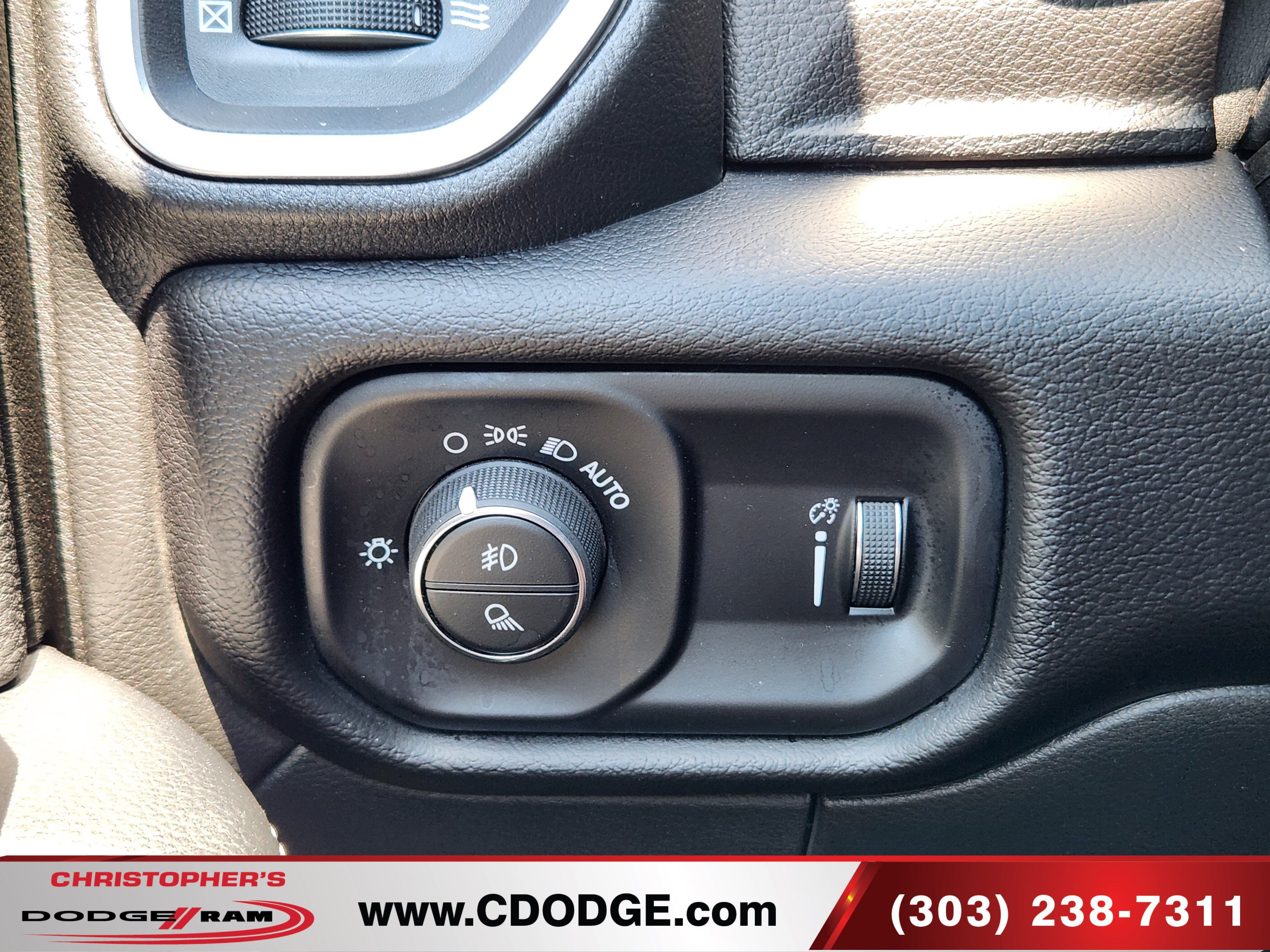 Used 2025 RAM 2500 Big Horn AWD/4WD image 29
