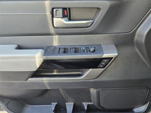 Used 2024 Toyota Tundra Limited image 35
