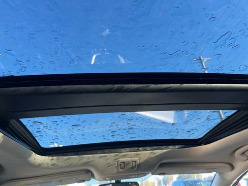 Used 2019 Nissan Murano Platinum image 16