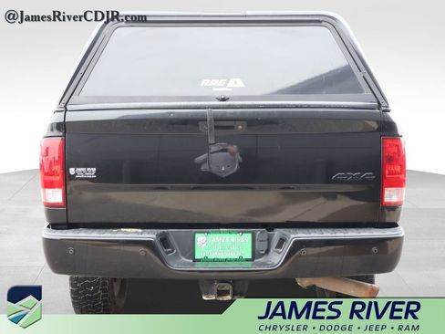 Used 2017 RAM 2500 Big Horn w/ Sport Appearance Group AWD/4WD image 4