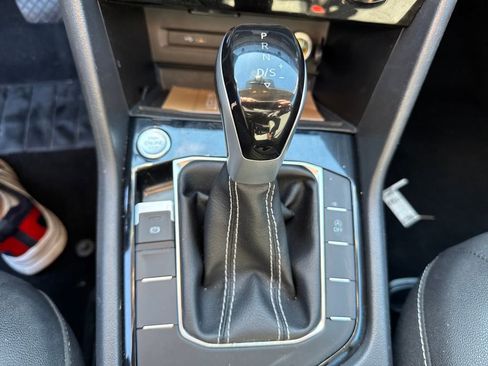 Used 2024 Volkswagen Taos SE image 20