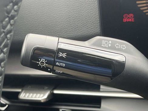 New 2026 Kia Sportage EX image 34