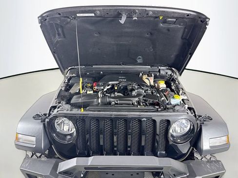 Used 2020 Jeep Wrangler Sport image 23