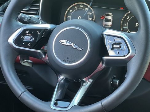 Used 2024 Jaguar XF R-Dynamic SE image 23