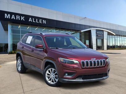 Used 2019 Jeep Cherokee Latitude w/ Popular Appearance Group