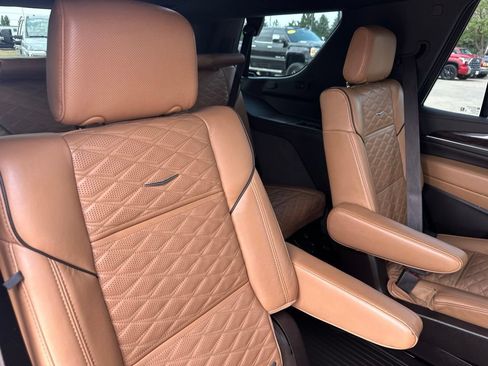 Certified 2022 Cadillac Escalade Sport w/ Touring Package AWD/4WD image 24