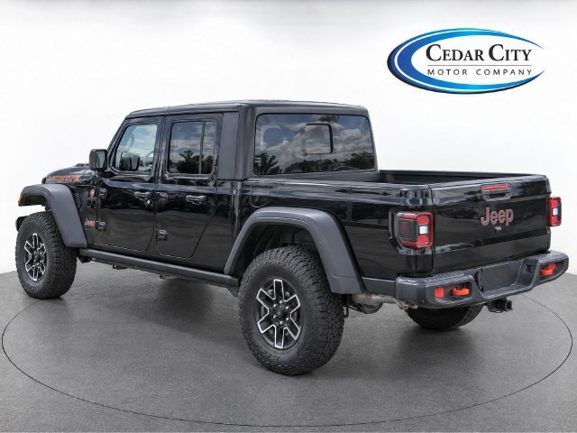 Used 2024 Jeep Gladiator Mojave w/ Convenience Group AWD/4WD image 3
