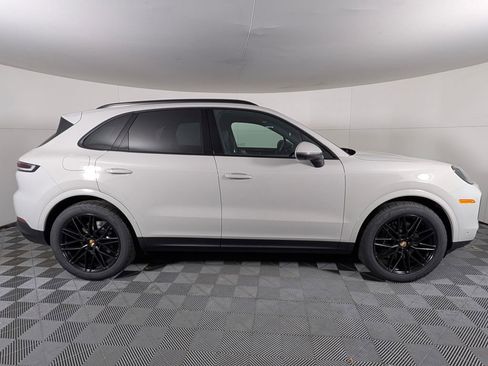 New 2026 Porsche Cayenne image 8