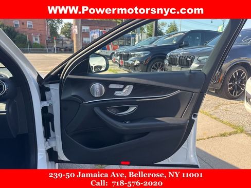Used 2022 Mercedes-Benz E 350 4MATIC Sedan w/ AMG Line Exterior image 12