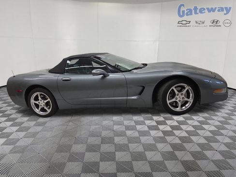 Used 2003 Chevrolet Corvette Convertible w/ Preferred Equipment Group1 RWD image 1