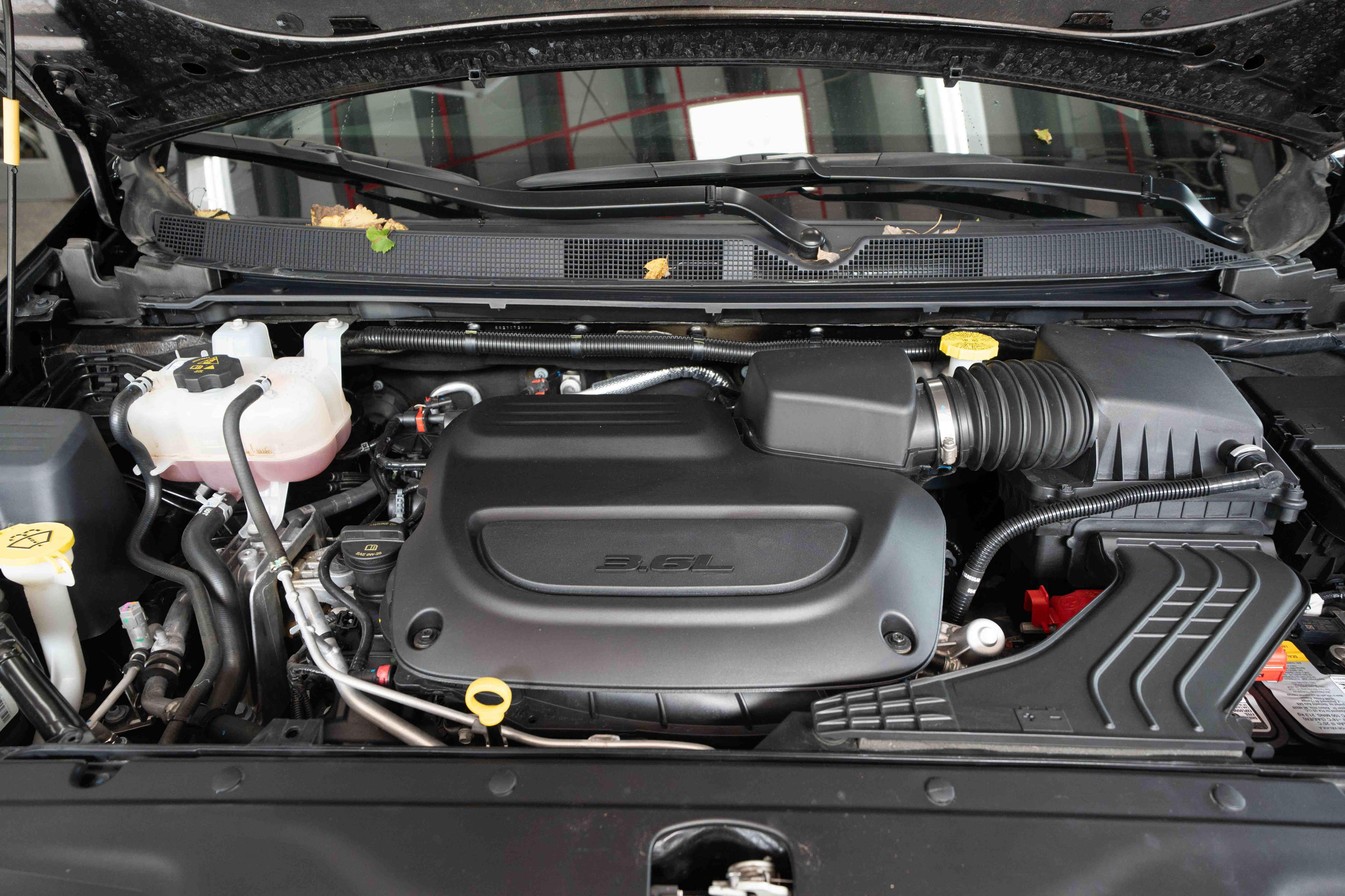 Used 2026 Chrysler Pacifica Select FWD image 32