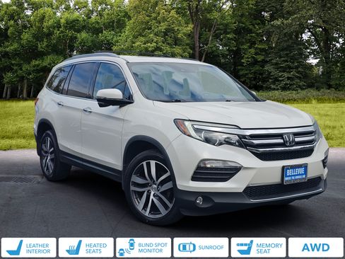 Used 2017 Honda Pilot Touring image 1