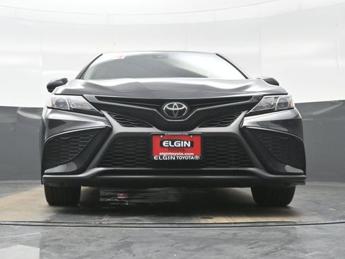 Used 2024 Toyota Camry SE image 25