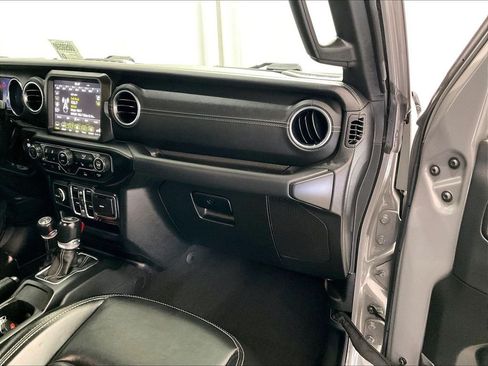 Used 2023 Jeep Wrangler Unlimited Sahara w/ Cold Weather Group AWD/4WD image 13
