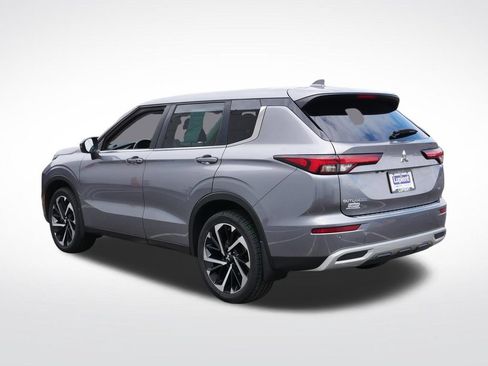 Used 2023 Mitsubishi Outlander SE AWD/4WD image 8