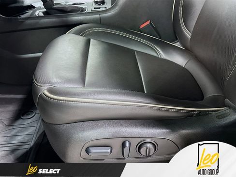 Used 2023 Chevrolet Traverse Premier w/ Redline Edition image 20