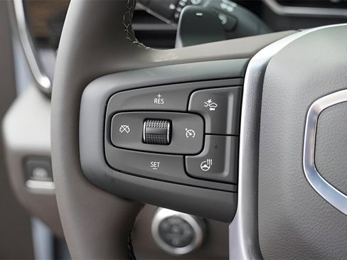 New 2026 GMC Sierra 1500 SLT image 19