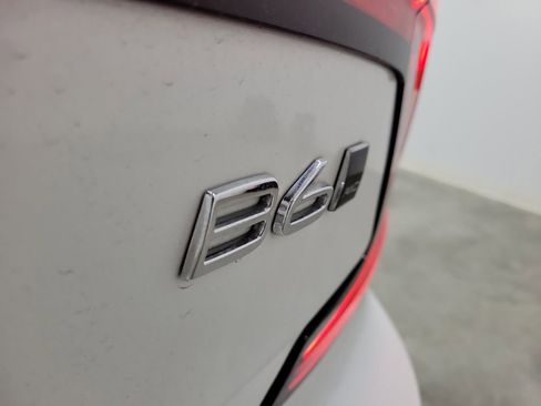 Used 2025 Volvo S90 B6 Plus image 8