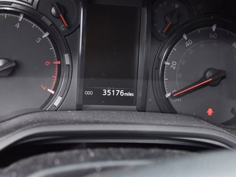 Used 2020 Toyota 4Runner SR5 Premium w/ Moonroof Package image 8