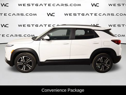 Used 2024 Chevrolet TrailBlazer LT w/ Convenience Package FWD image 5