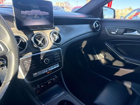 Used 2019 Mercedes-Benz GLA 250 4MATIC image 19