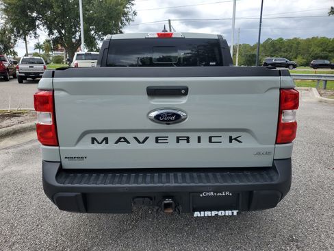Used 2022 Ford Maverick Lariat w/ Lariat Luxury Package image 6