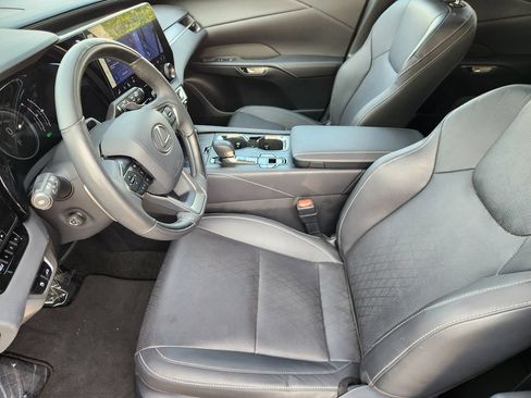 Used 2023 Lexus RX 350 w/ Accessory Package (Z1) AWD/4WD image 13