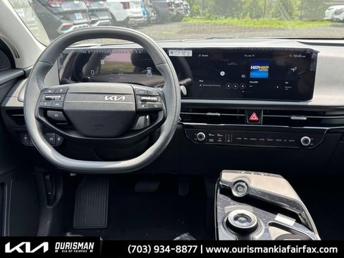 New 2025 Kia EV6 Light w/ Light LR Technology Package image 8