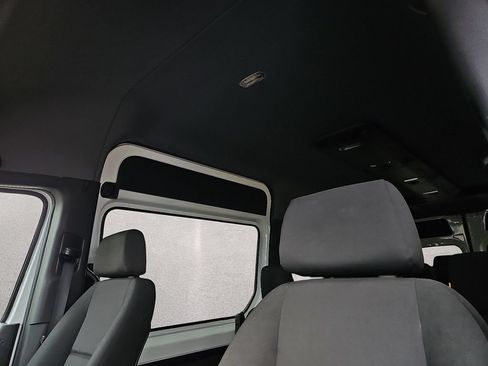 Used 2025 Mercedes-Benz Sprinter 2500 image 19