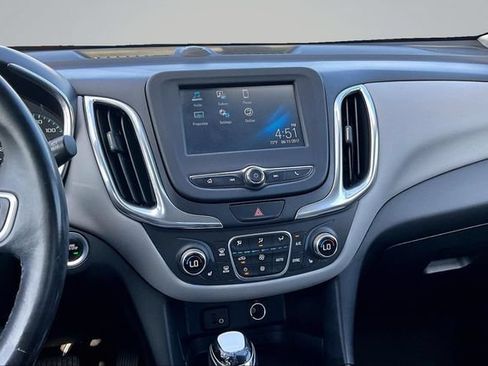 Used 2018 Chevrolet Equinox LT FWD image 9