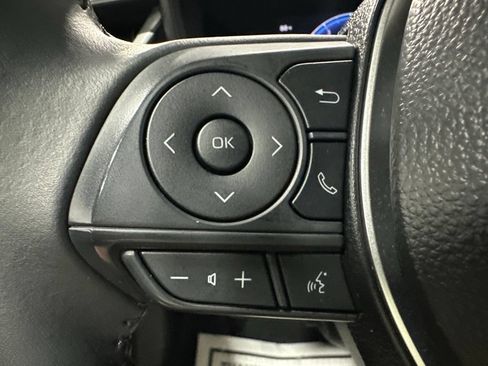 Used 2026 Toyota Corolla SE FWD image 19