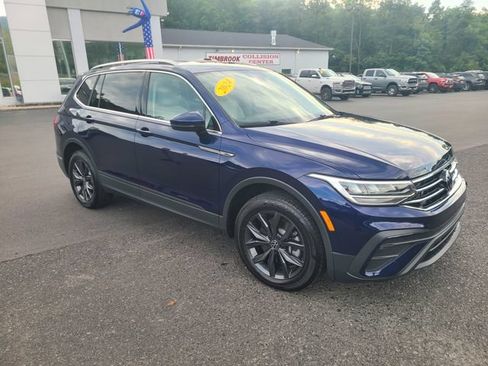 Used 2024 Volkswagen Tiguan SE AWD/4WD image 8