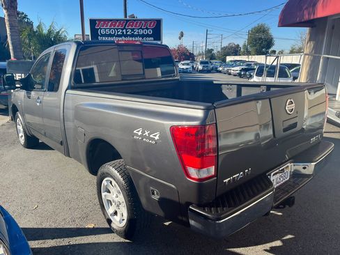 Used 2004 Nissan Titan SE w/ (Bed) Utility Bed Pkg image 5