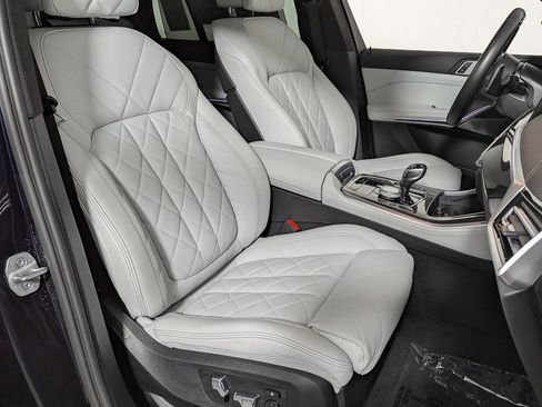 Certified 2023 BMW X5 M50i w/ Executive Package image 33