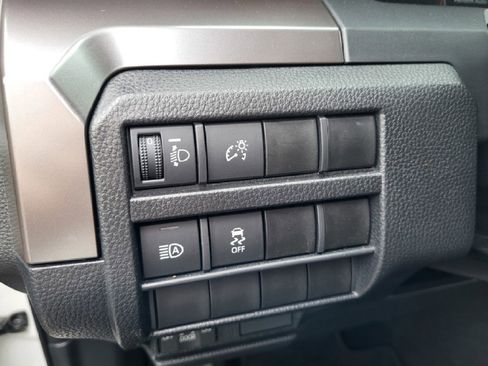 Used 2025 Toyota Tacoma TRD Off-Road image 39