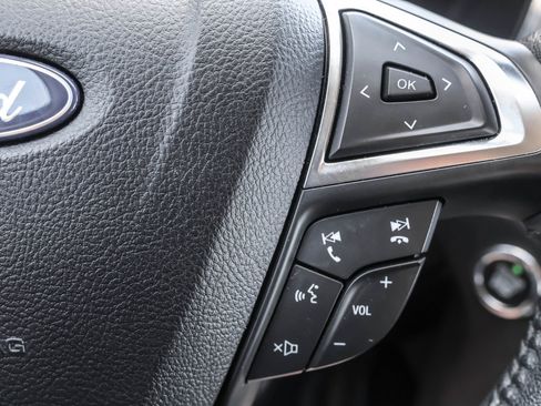 Used 2022 Ford Edge SEL image 28