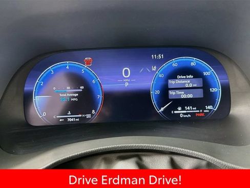 Certified 2023 Toyota Highlander Limited FWD image 17