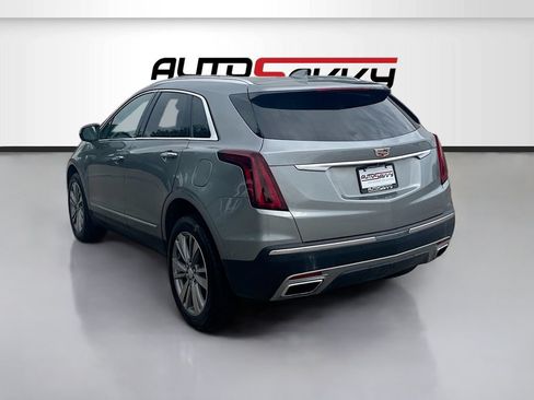 Used 2024 Cadillac XT5 Premium Luxury w/ Technology Package FWD image 5