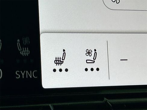 New 2026 Volkswagen Atlas SE image 28