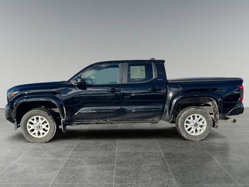 Certified 2024 Toyota Tacoma SR5 image 2