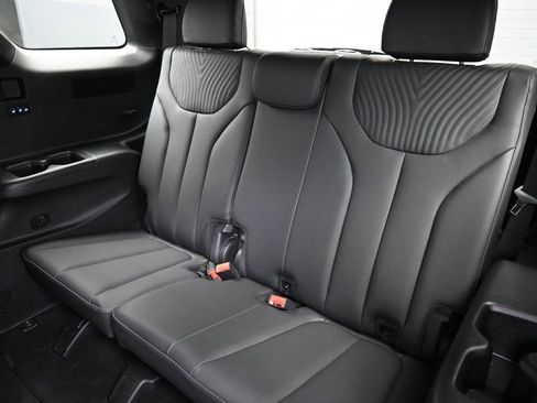 Used 2024 Hyundai Palisade Calligraphy image 21
