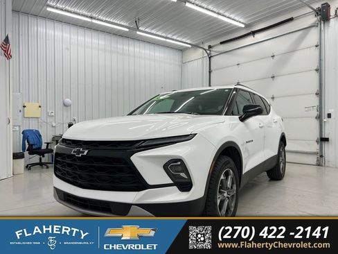 Used 2024 Chevrolet Blazer LT w/ Midnight/Sport Edition FWD image 6
