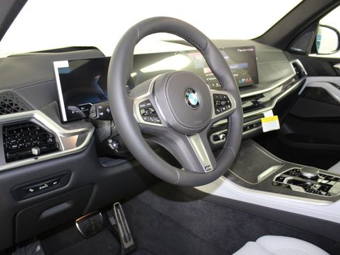 New 2026 BMW X5 xDrive40i w/ M Sport Package image 4